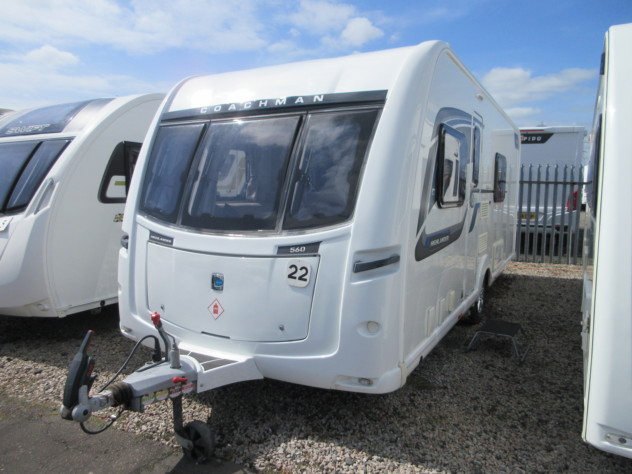 Caravan No. 22 – 2016 Coachman Highlander Vision 560, 4 berth £17,900