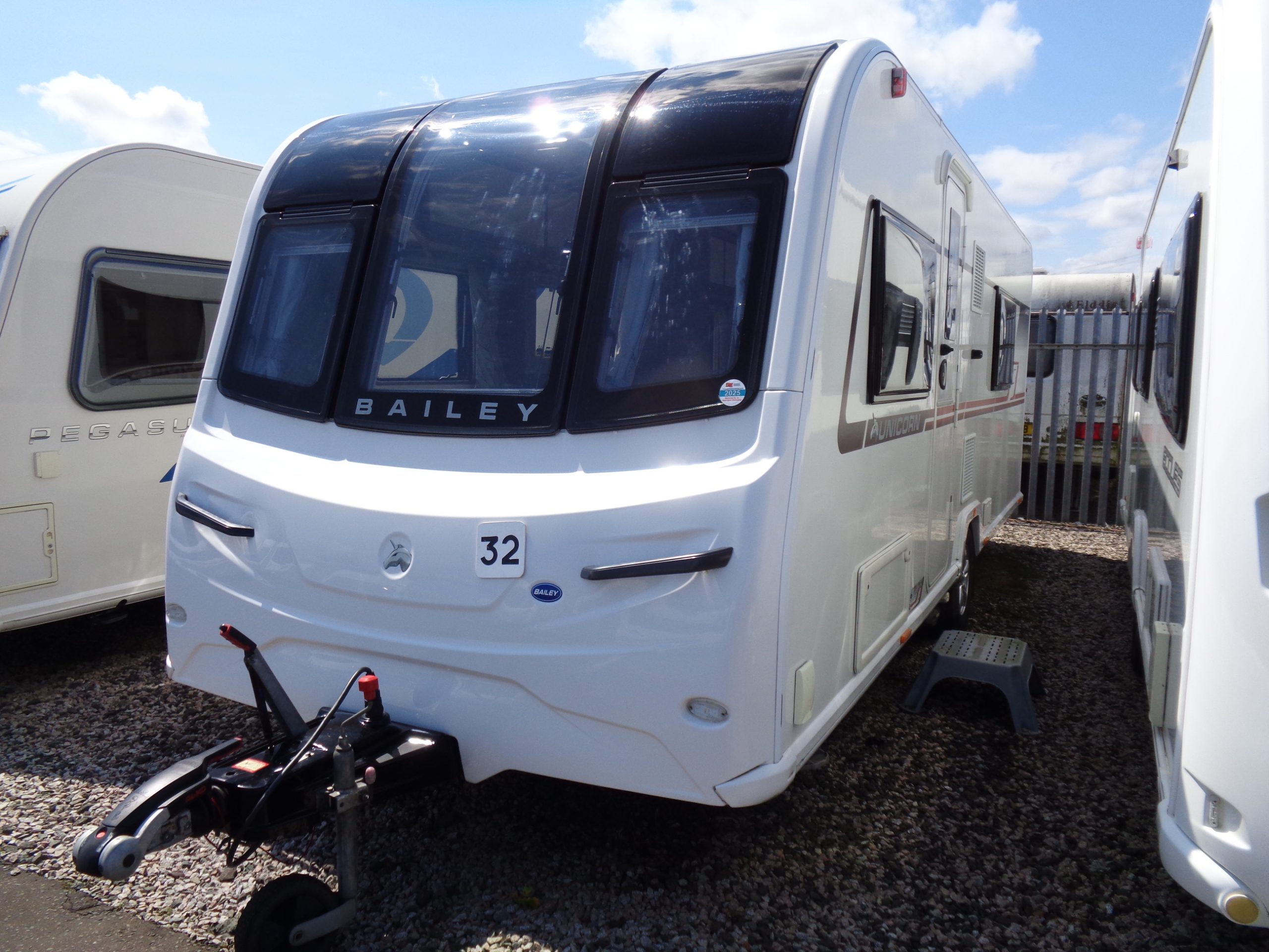 Caravan No. 32 – 2019 Bailey Unicorn Cadiz IV, 4 berth £18,900